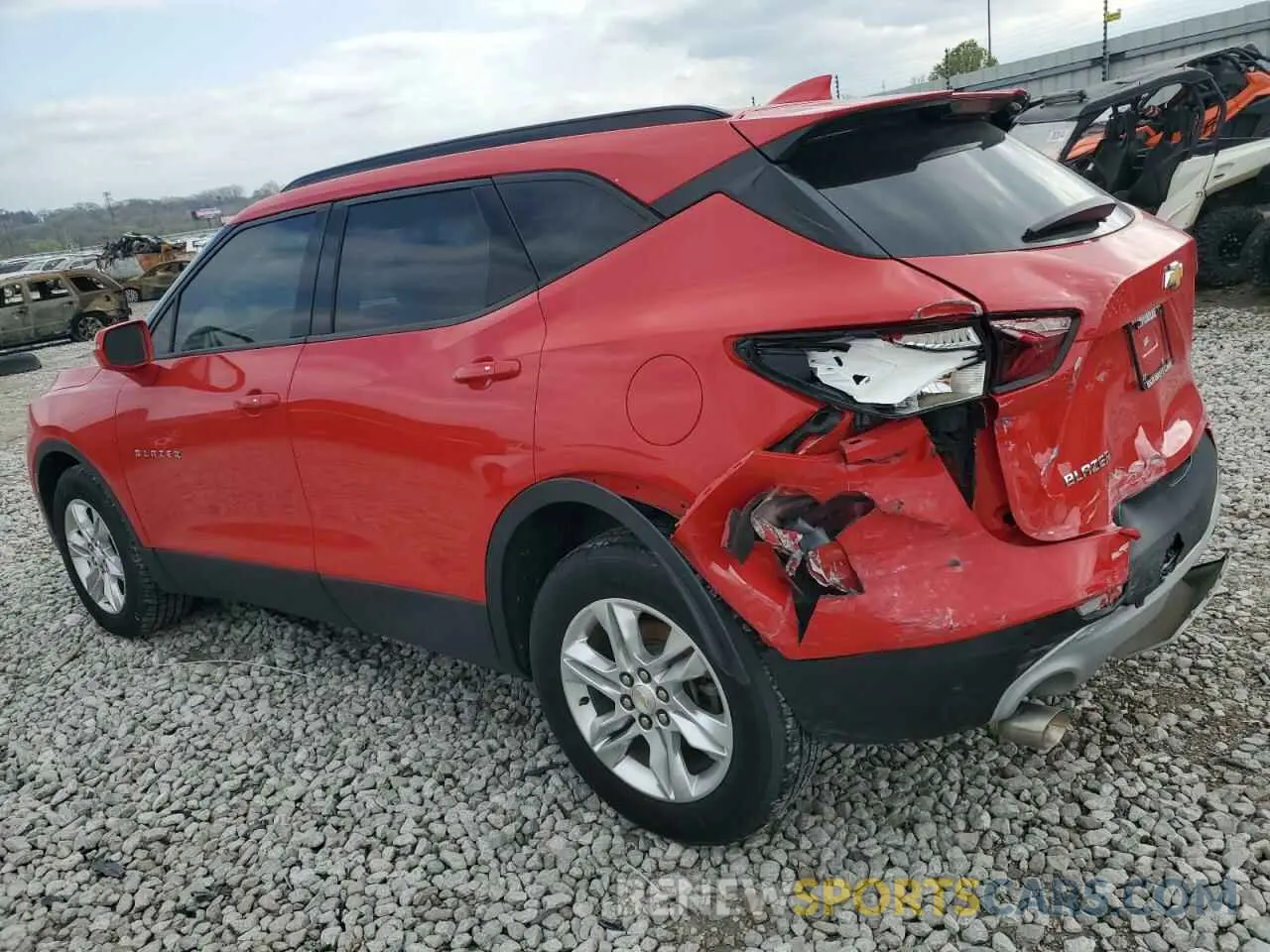 2 Photograph of a damaged car 3GNKBCRSXLS674685 CHEVROLET BLAZER 2020