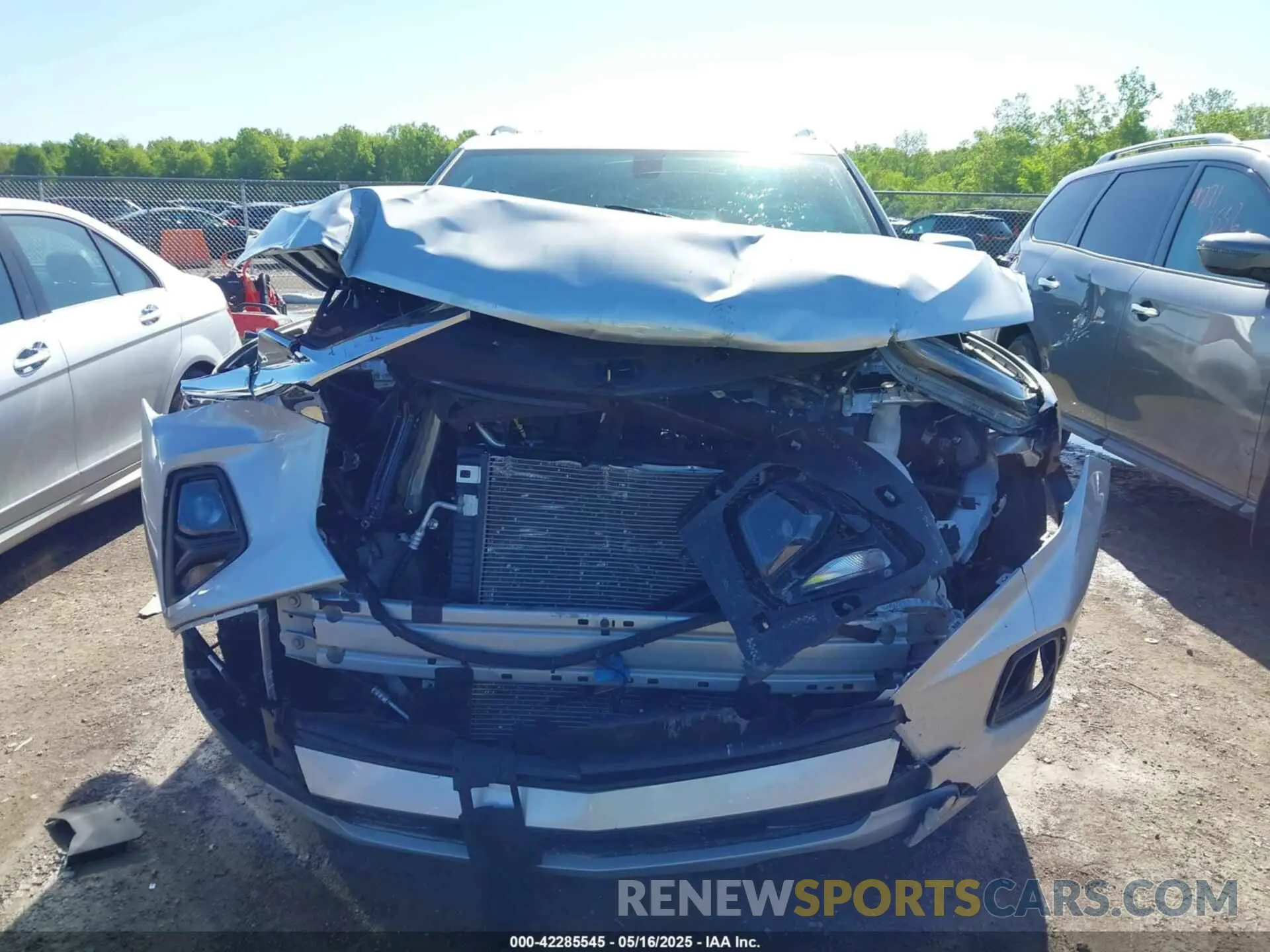 12 Photograph of a damaged car 3GNKBCRSXLS698873 CHEVROLET BLAZER 2020