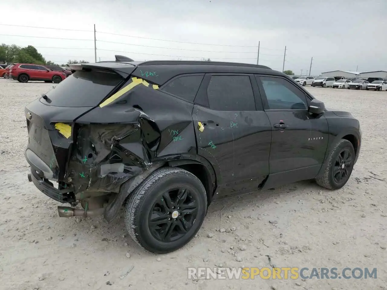 3 Photograph of a damaged car 3GNKBCRSXLS704607 CHEVROLET BLAZER 2020