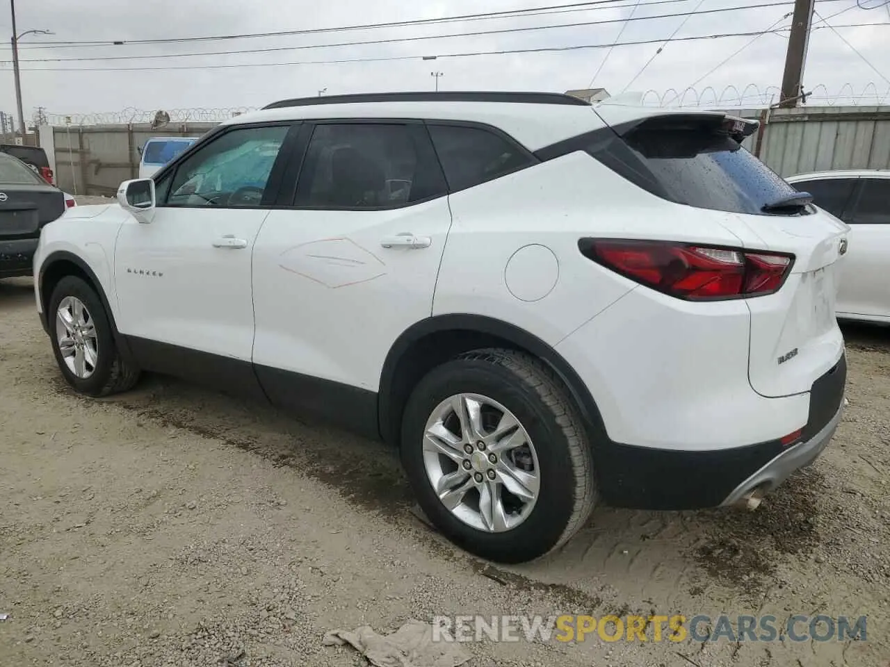 2 Photograph of a damaged car 3GNKBDRS0LS646514 CHEVROLET BLAZER 2020