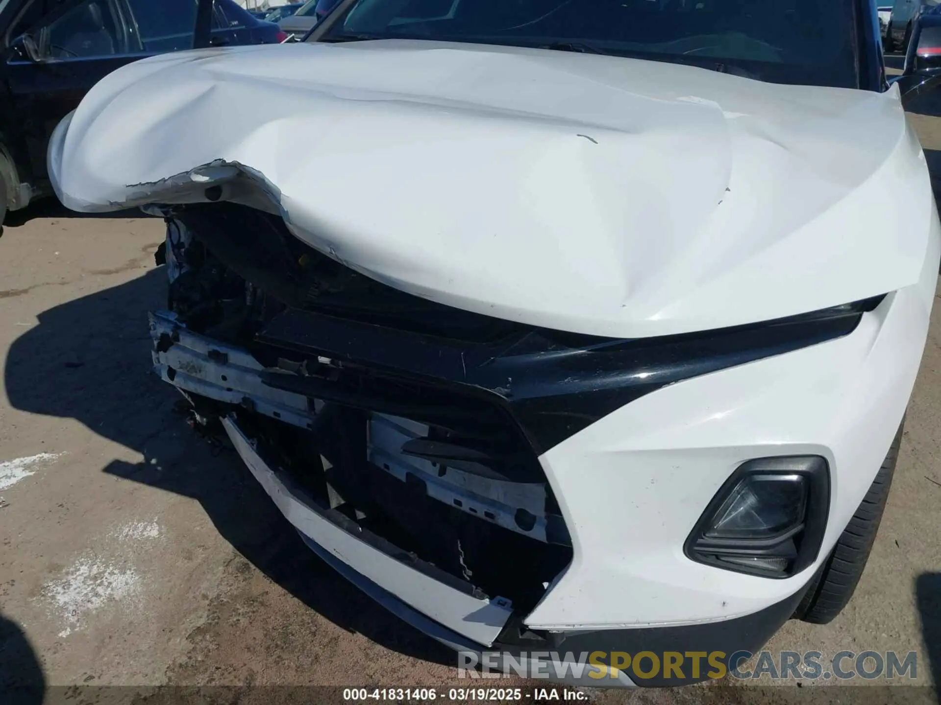 6 Photograph of a damaged car 3GNKBDRS5LS632592 CHEVROLET BLAZER 2020