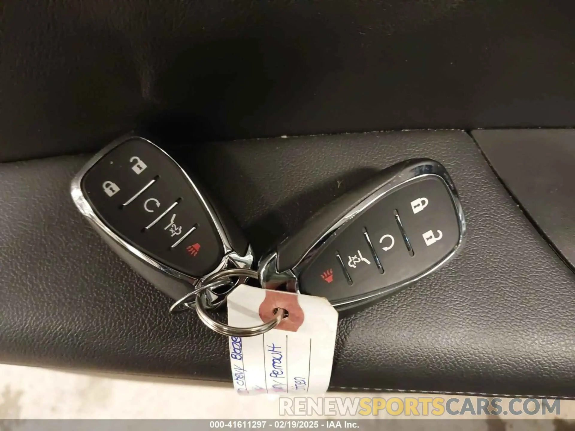 11 Фотография поврежденного автомобиля 3GNKBDRS7LS674715 CHEVROLET BLAZER 2020