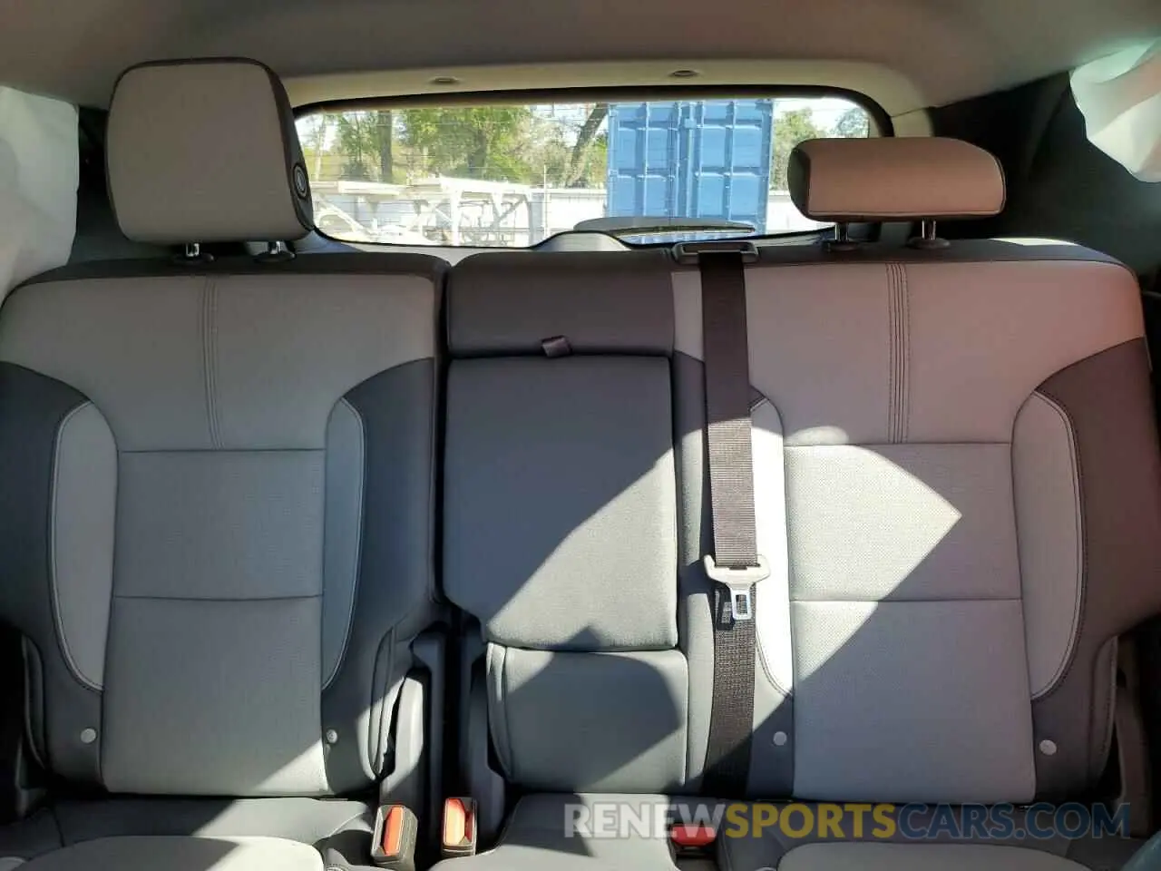 10 Фотография поврежденного автомобиля 3GNKBDRS9LS588421 CHEVROLET BLAZER 2020