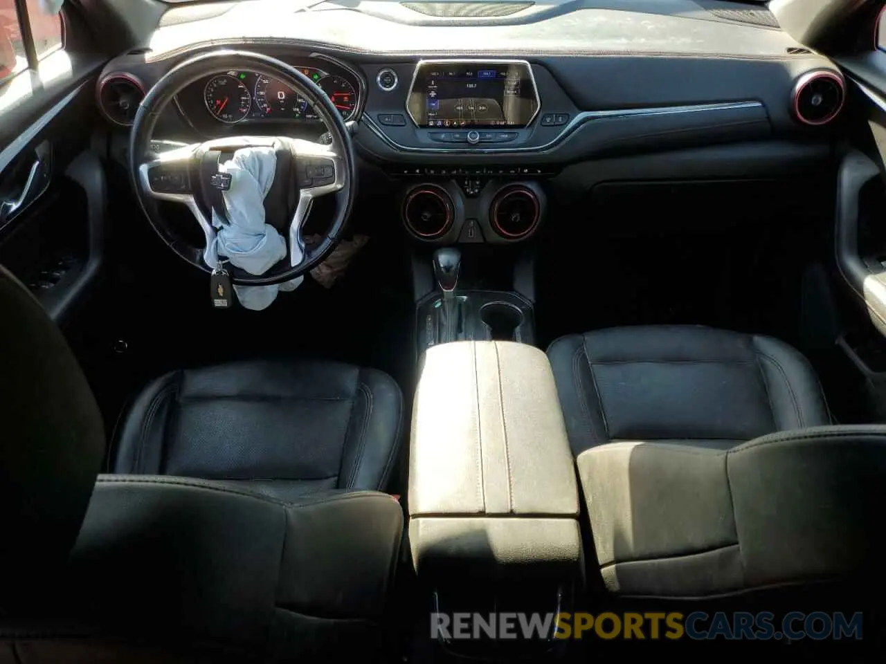 8 Фотография поврежденного автомобиля 3GNKBERS1LS683979 CHEVROLET BLAZER 2020