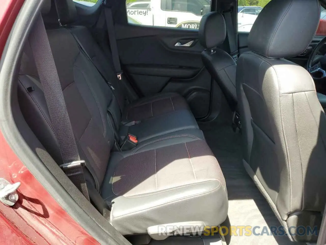 11 Photograph of a damaged car 3GNKBERS4LS591927 CHEVROLET BLAZER 2020