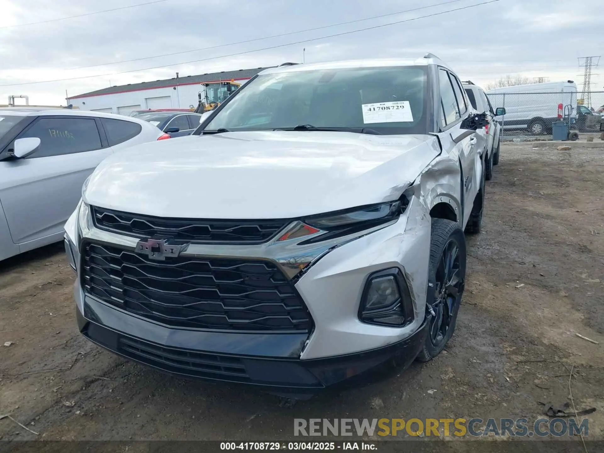 2 Photograph of a damaged car 3GNKBERS8LS680500 CHEVROLET BLAZER 2020