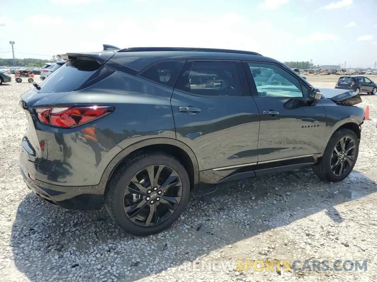 3 Photograph of a damaged car 3GNKBERS9LS538981 CHEVROLET BLAZER 2020