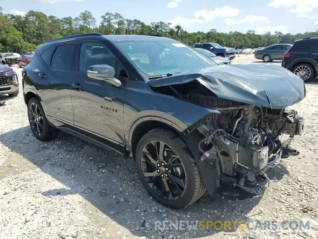 4 Photograph of a damaged car 3GNKBERS9LS538981 CHEVROLET BLAZER 2020