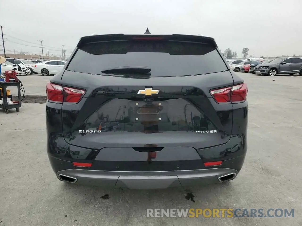 6 Photograph of a damaged car 3GNKBFRS6LS557834 CHEVROLET BLAZER 2020
