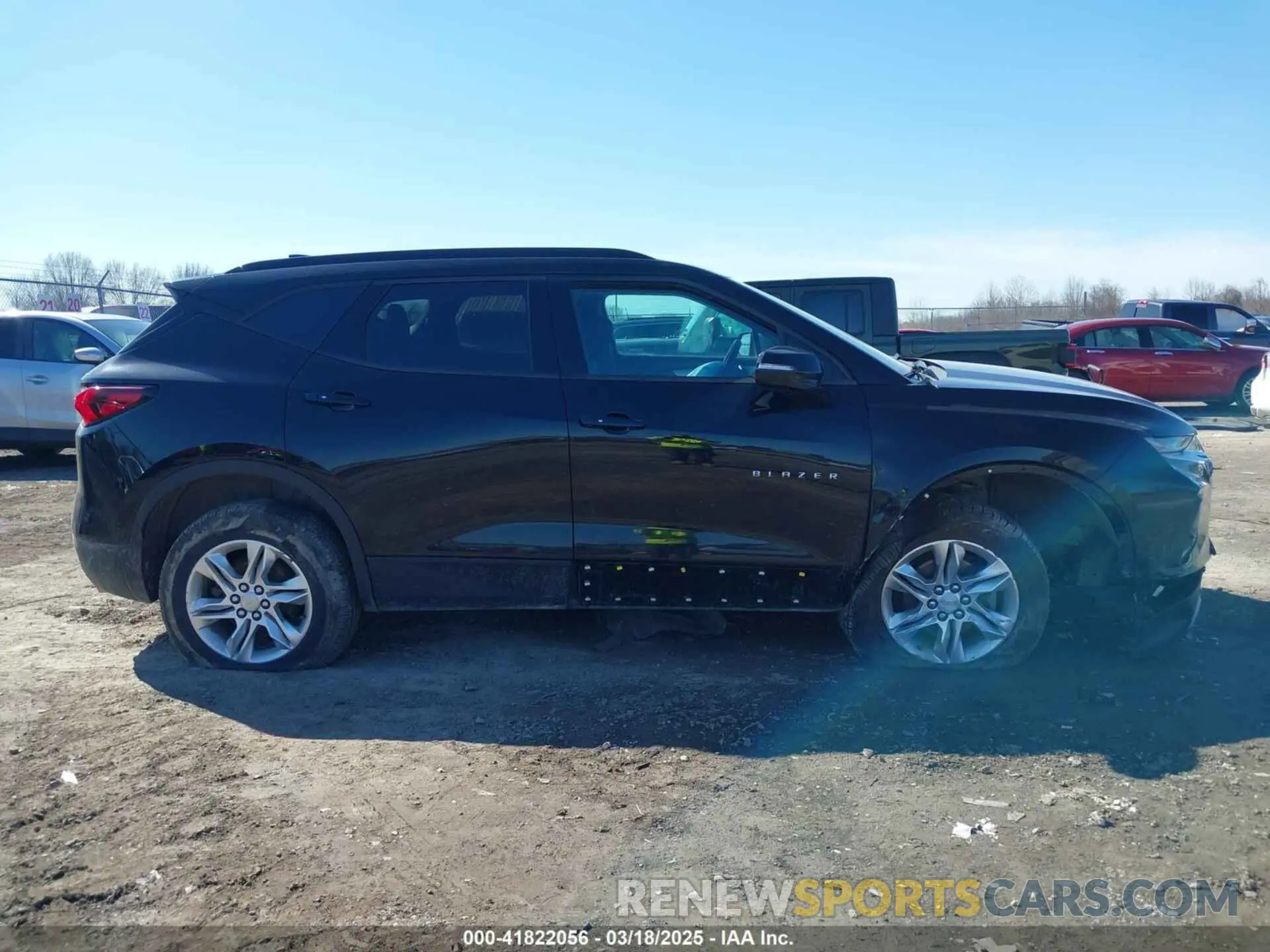 13 Photograph of a damaged car 3GNKBHR45LS722561 CHEVROLET BLAZER 2020