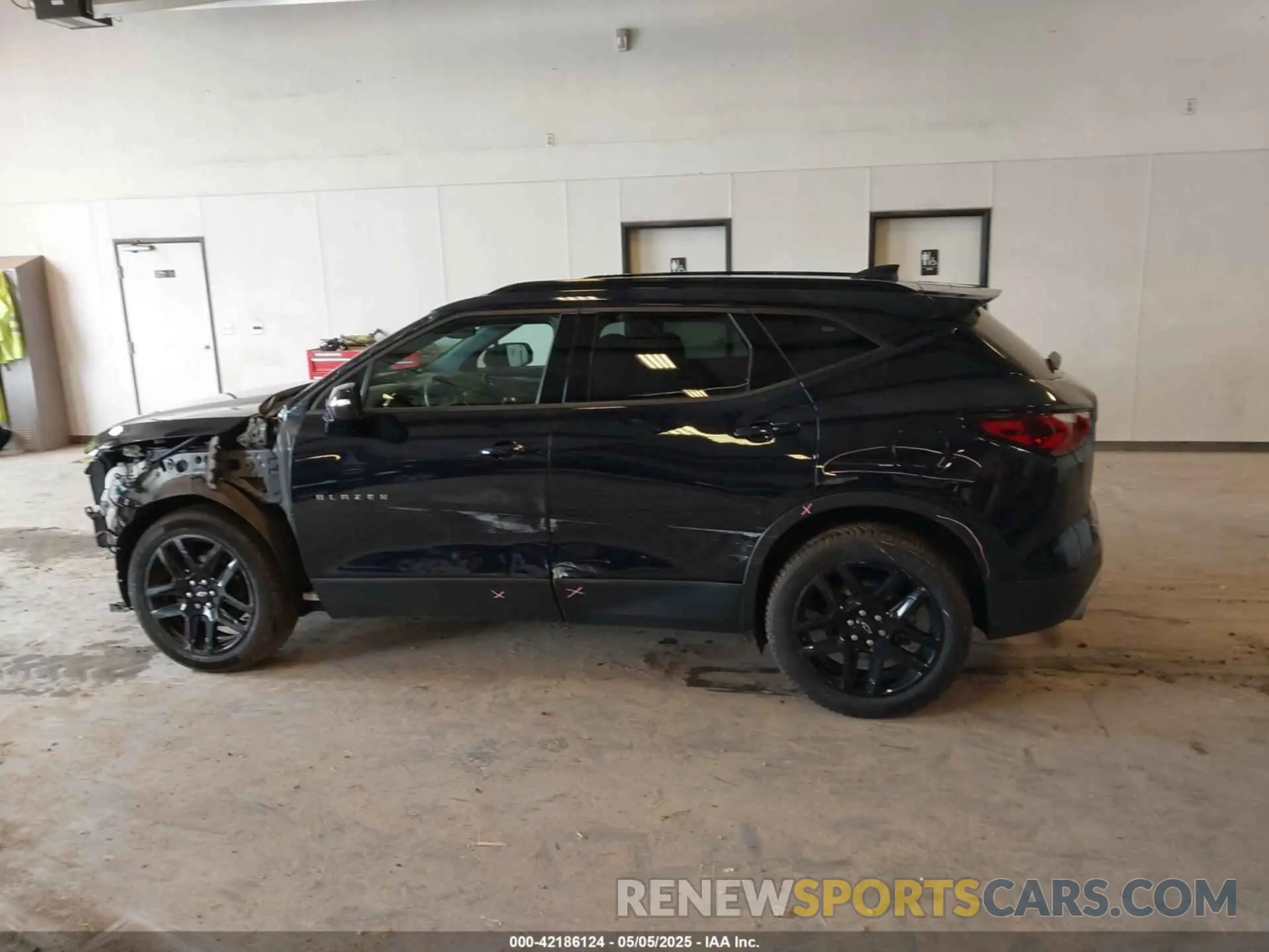 14 Photograph of a damaged car 3GNKBHRS0LS531984 CHEVROLET BLAZER 2020