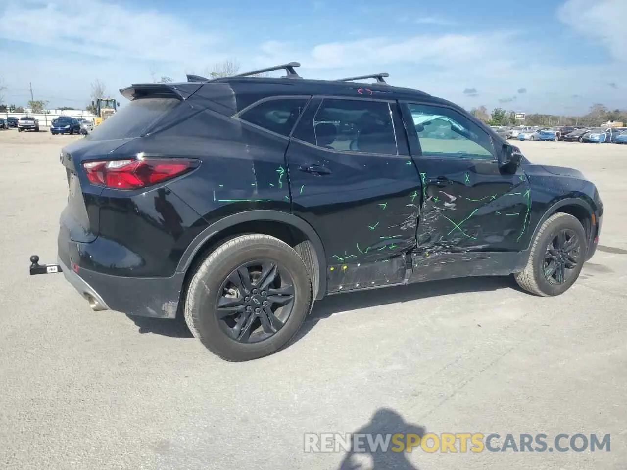 3 Photograph of a damaged car 3GNKBHRS6LS681503 CHEVROLET BLAZER 2020