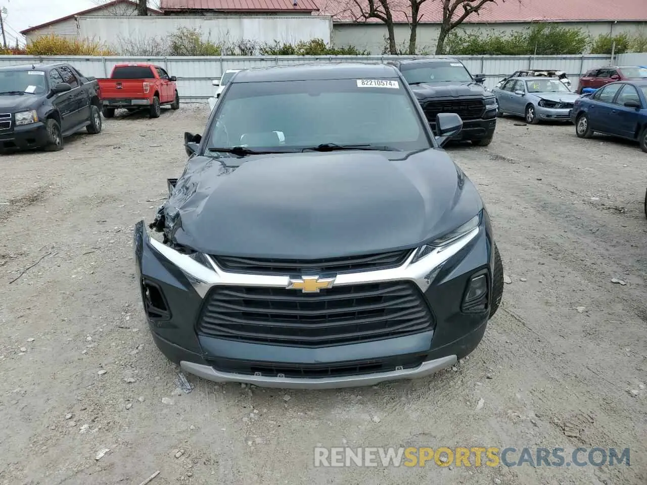 5 Photograph of a damaged car 3GNKBHRS7LS567039 CHEVROLET BLAZER 2020