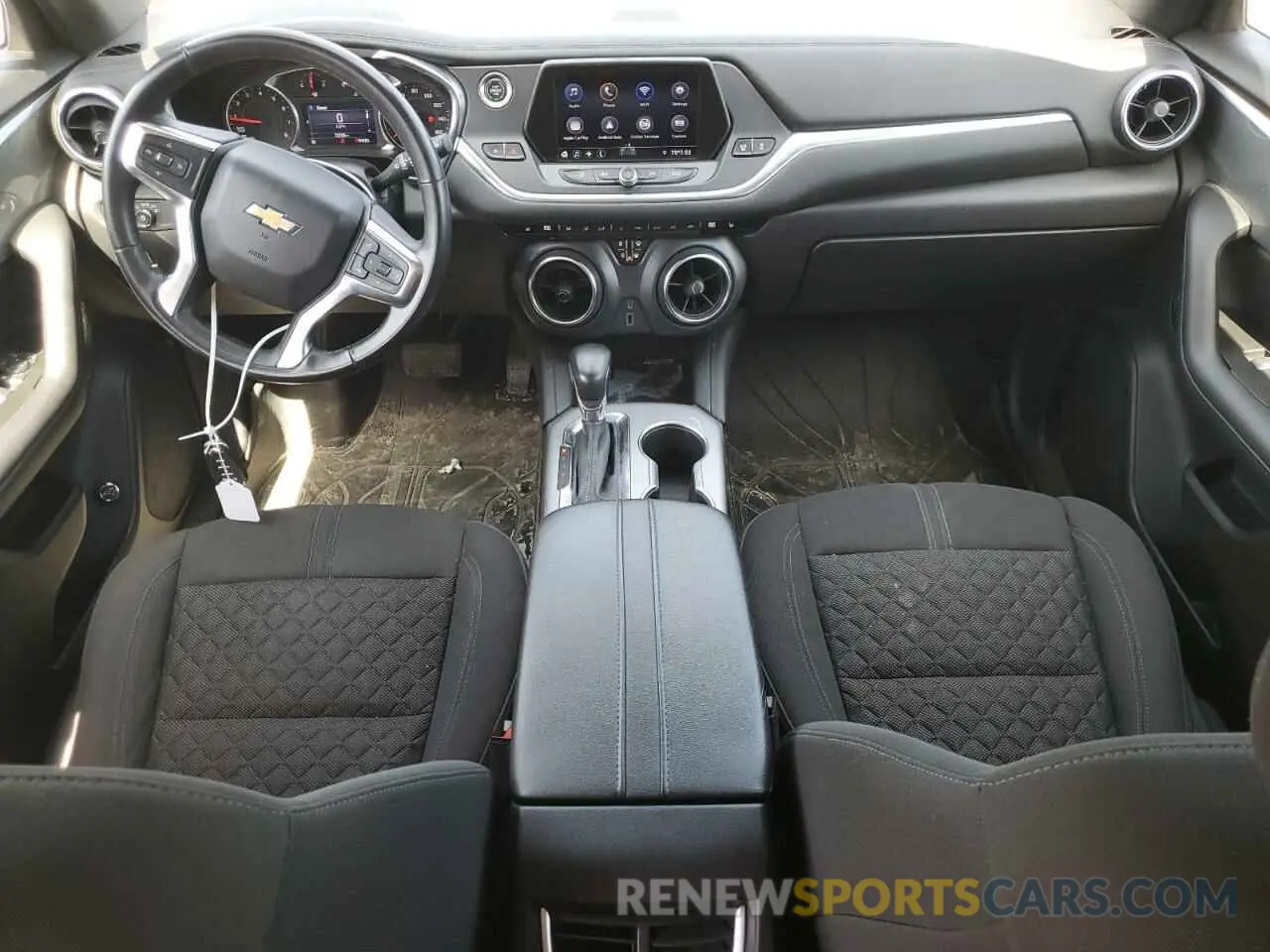 8 Фотография поврежденного автомобиля 3GNKBHRS7LS616854 CHEVROLET BLAZER 2020