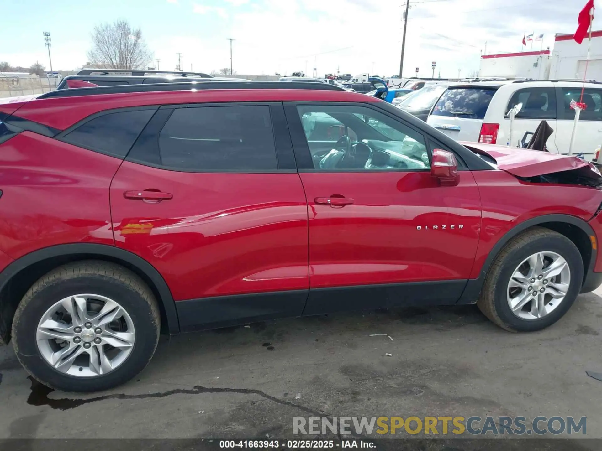 13 Photograph of a damaged car 3GNKBHRSXLS618131 CHEVROLET BLAZER 2020