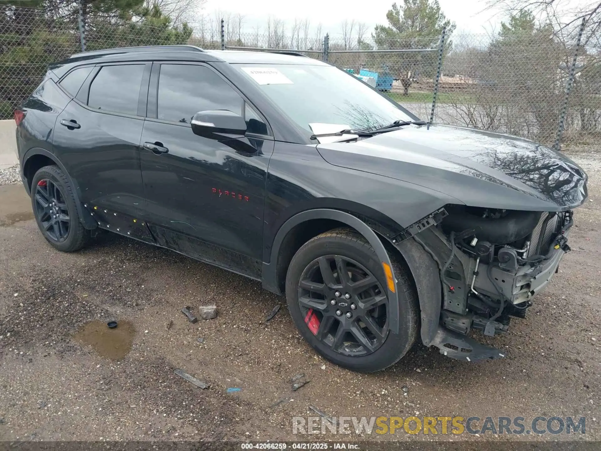 1 Фотография поврежденного автомобиля 3GNKBJR40LS699424 CHEVROLET BLAZER 2020