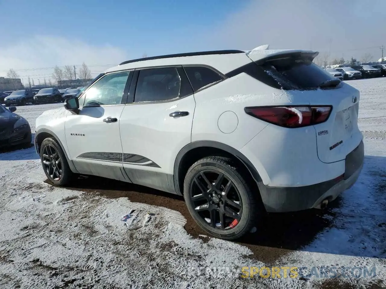 2 Фотография поврежденного автомобиля 3GNKBJR41LS654024 CHEVROLET BLAZER 2020