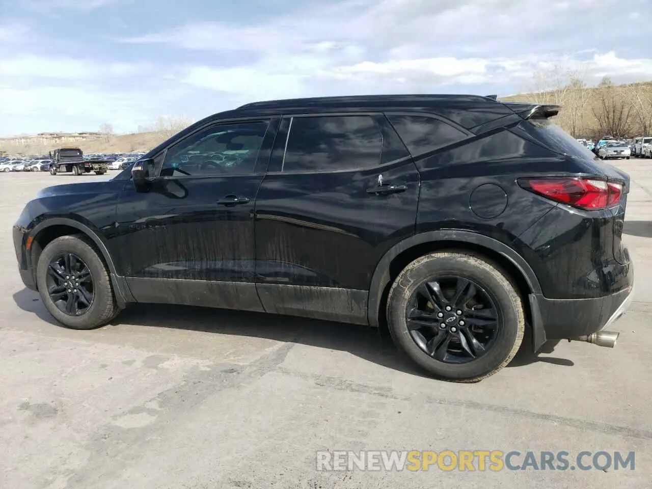 2 Photograph of a damaged car 3GNKBJRS9LS685617 CHEVROLET BLAZER 2020