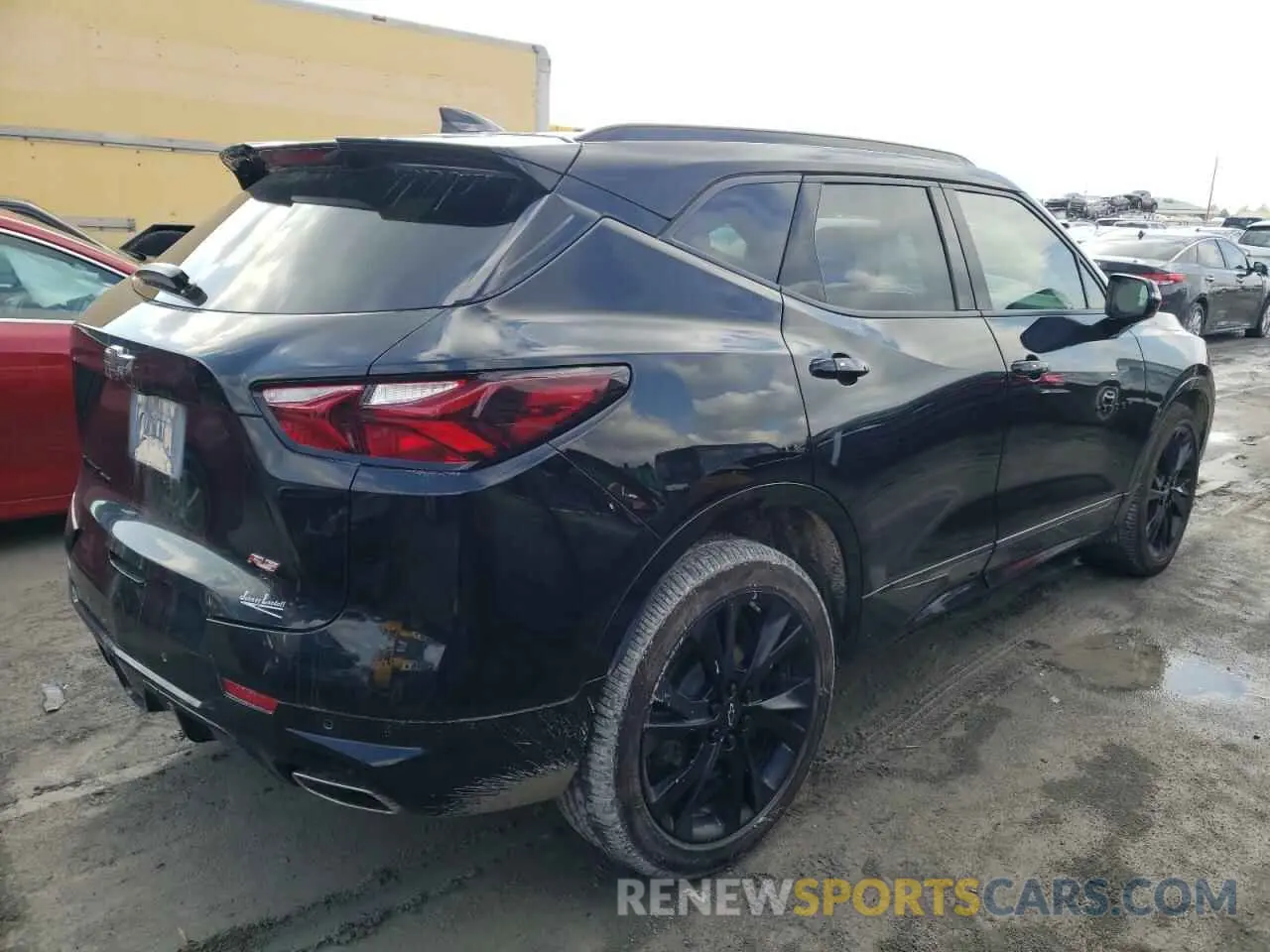 3 Photograph of a damaged car 3GNKBKRS5LS539608 CHEVROLET BLAZER 2020