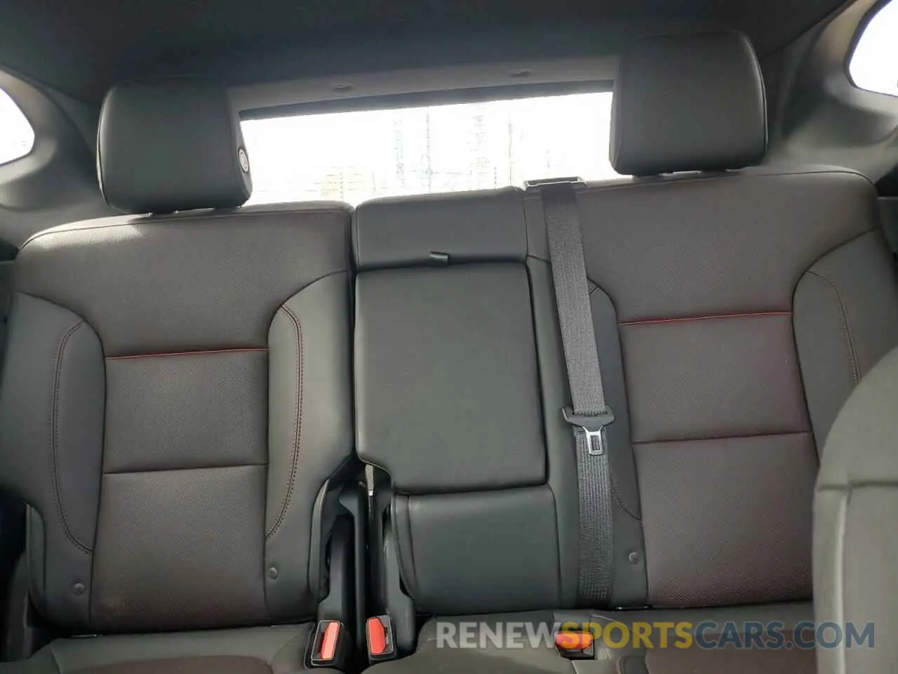 10 Фотография поврежденного автомобиля 3GNKBKRS5LS547658 CHEVROLET BLAZER 2020