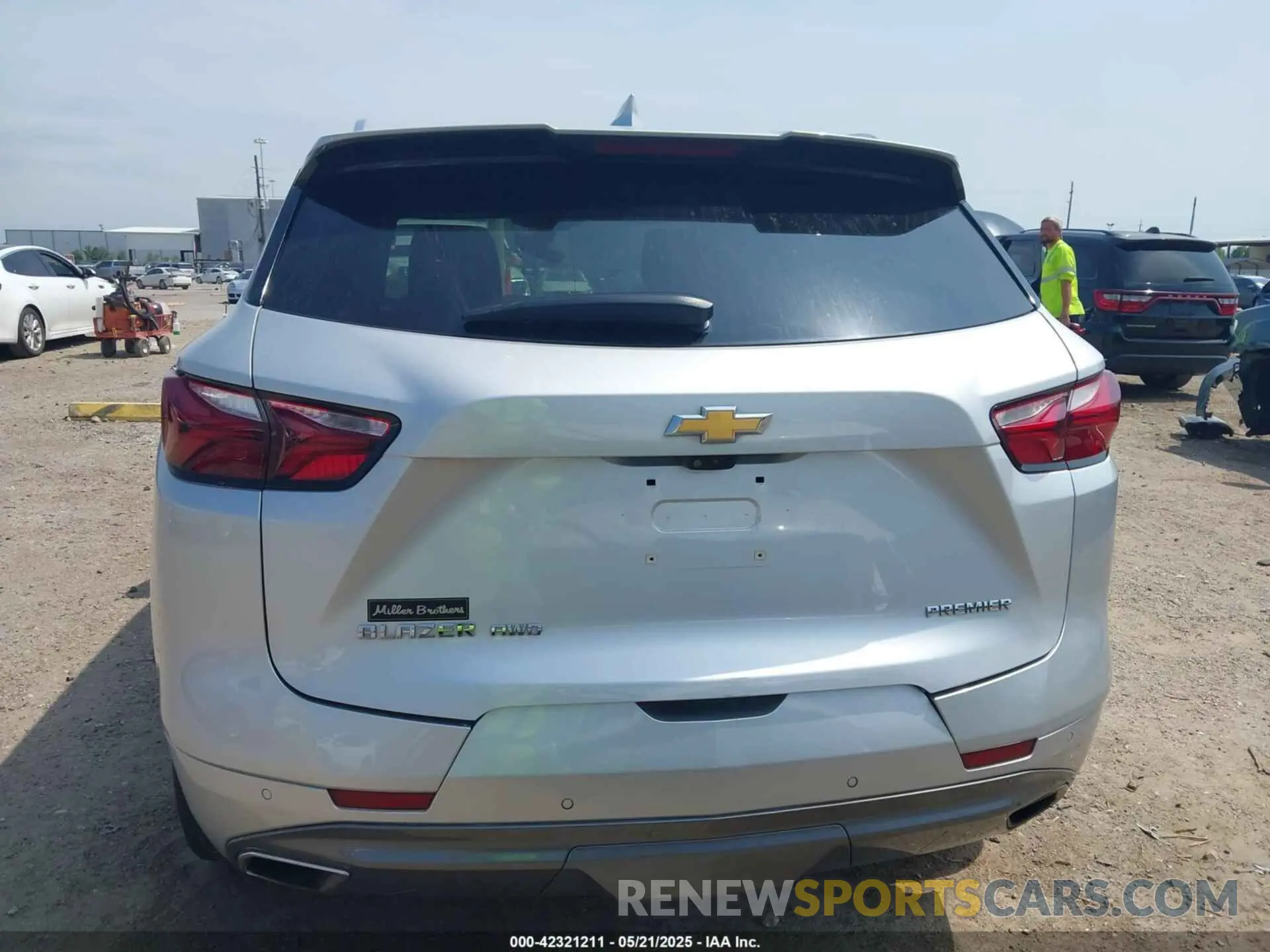 16 Фотография поврежденного автомобиля 3GNKBLRS2LS570188 CHEVROLET BLAZER 2020