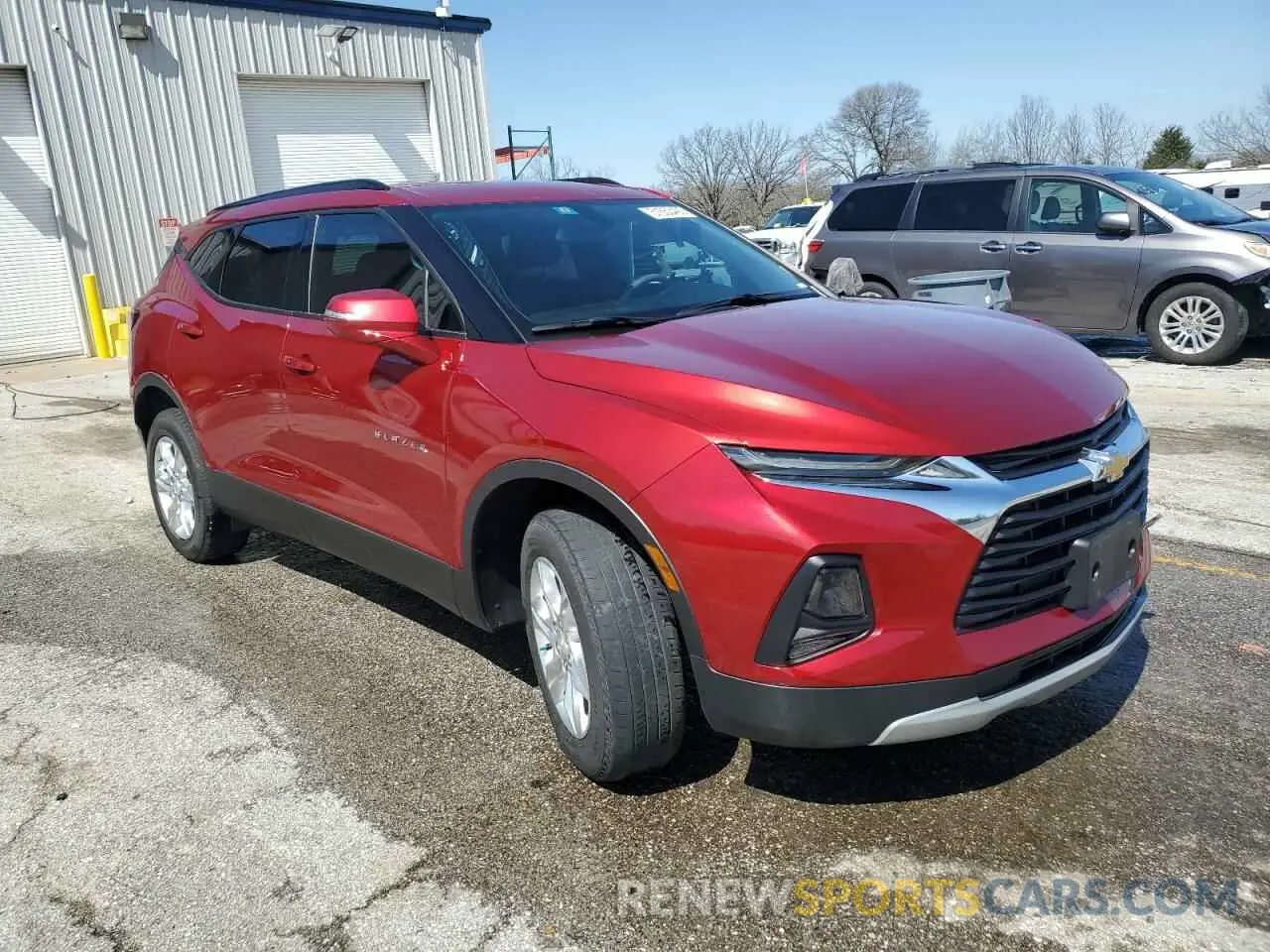 4 Photograph of a damaged car 3GNKBBRA1MS583632 CHEVROLET BLAZER 2021