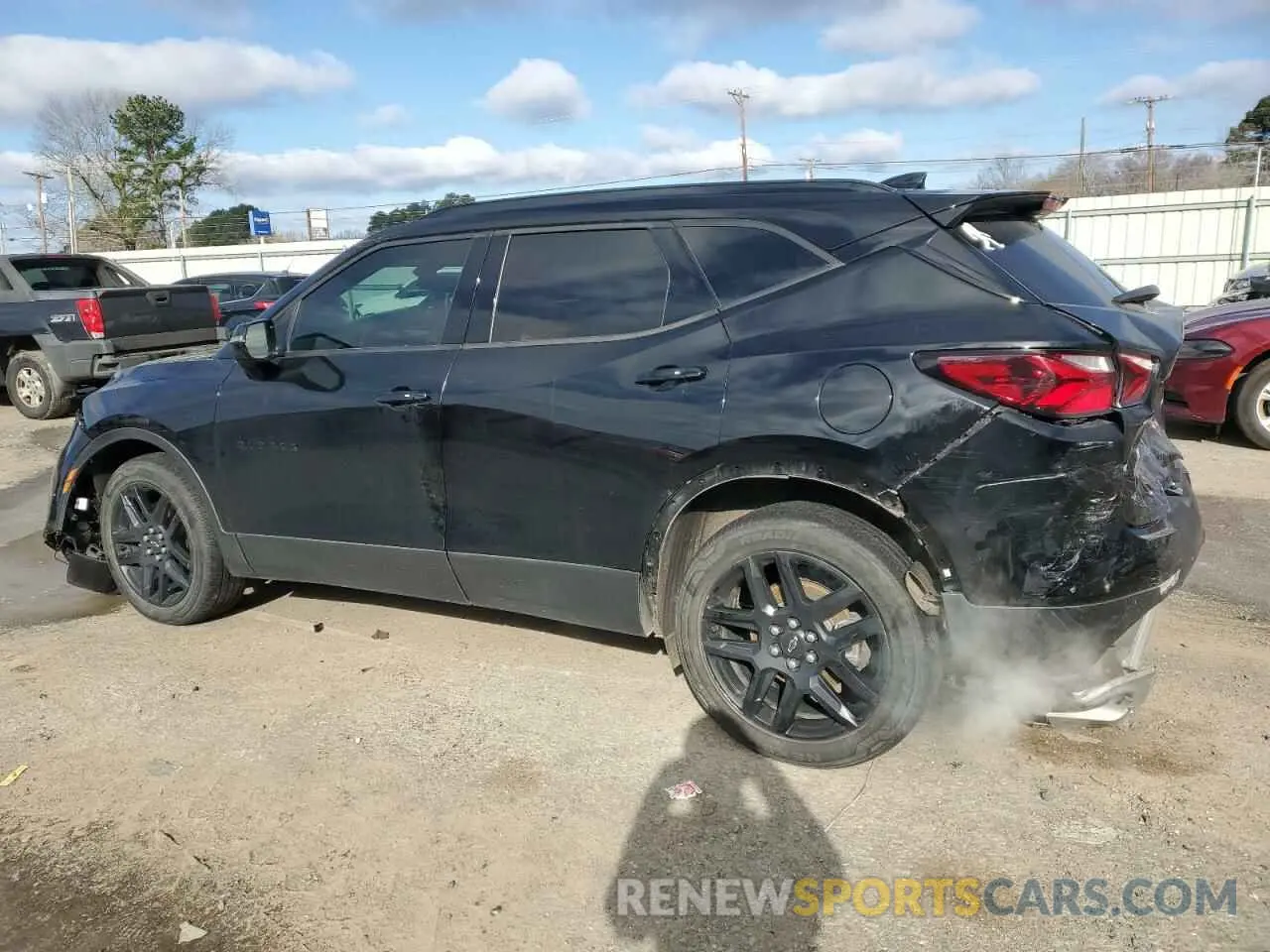 2 Фотография поврежденного автомобиля 3GNKBBRA2MS501570 CHEVROLET BLAZER 2021