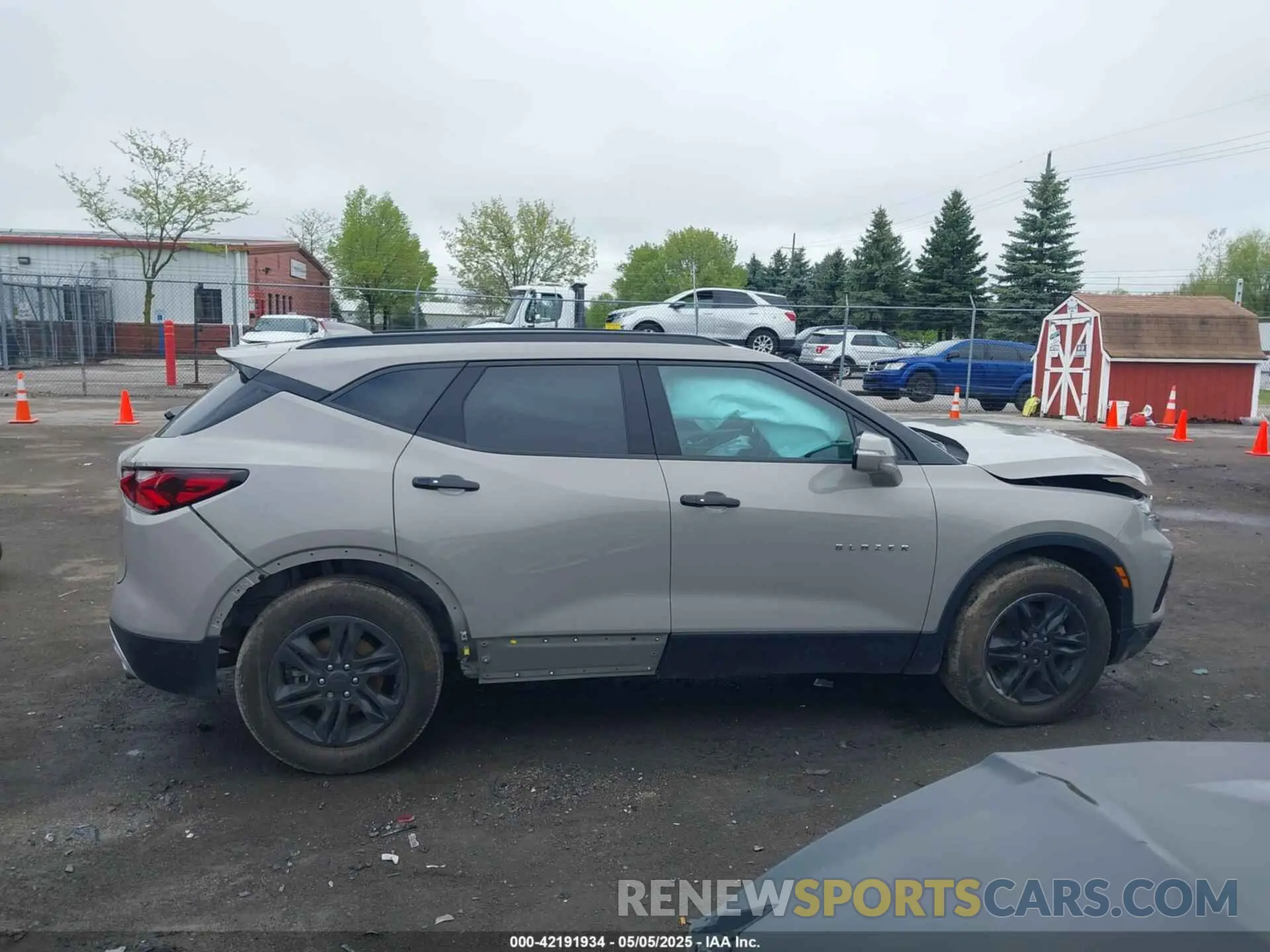 13 Photograph of a damaged car 3GNKBBRA2MS521687 CHEVROLET BLAZER 2021
