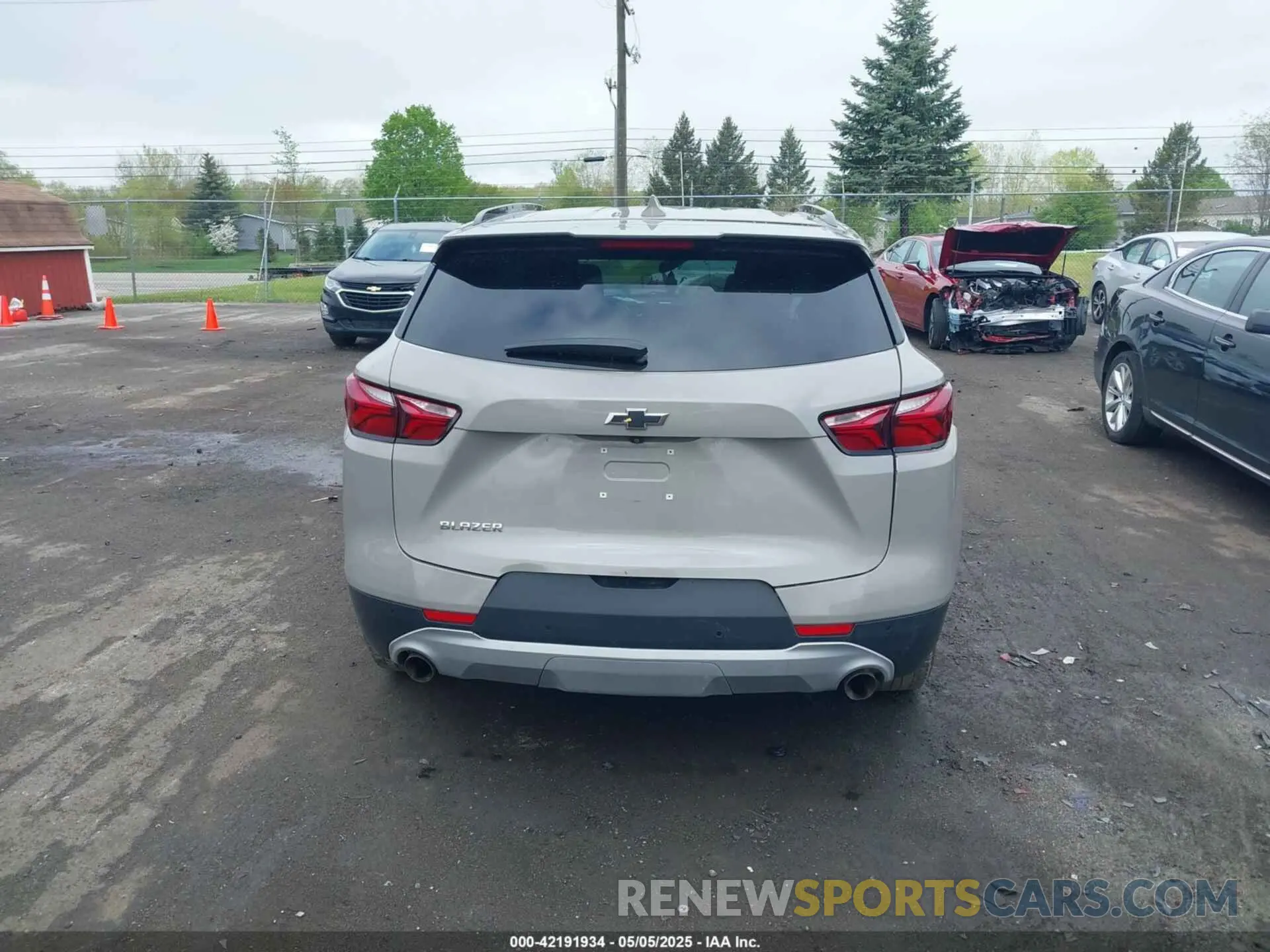 16 Photograph of a damaged car 3GNKBBRA2MS521687 CHEVROLET BLAZER 2021