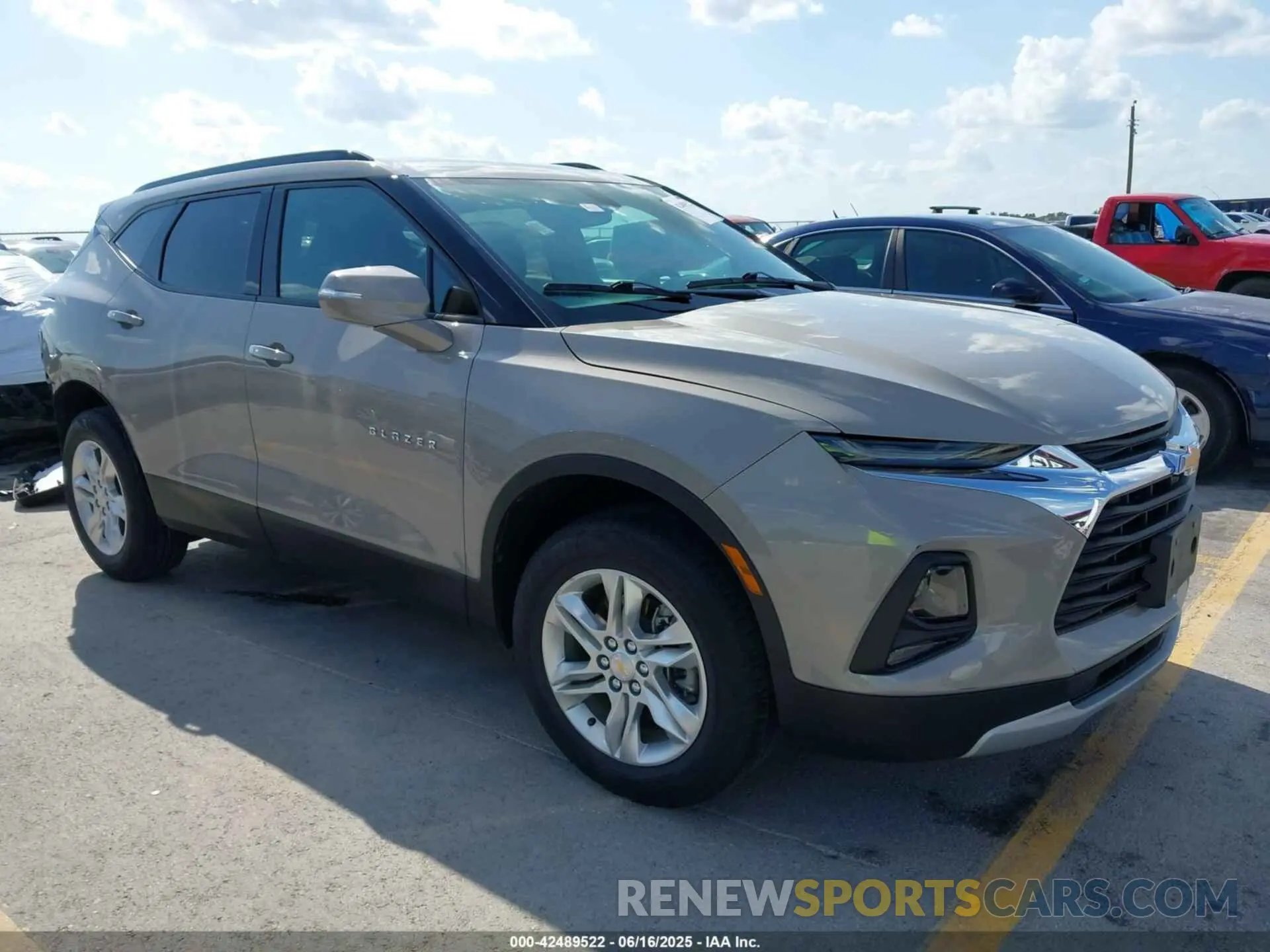 1 Photograph of a damaged car 3GNKBBRA2MS560439 CHEVROLET BLAZER 2021