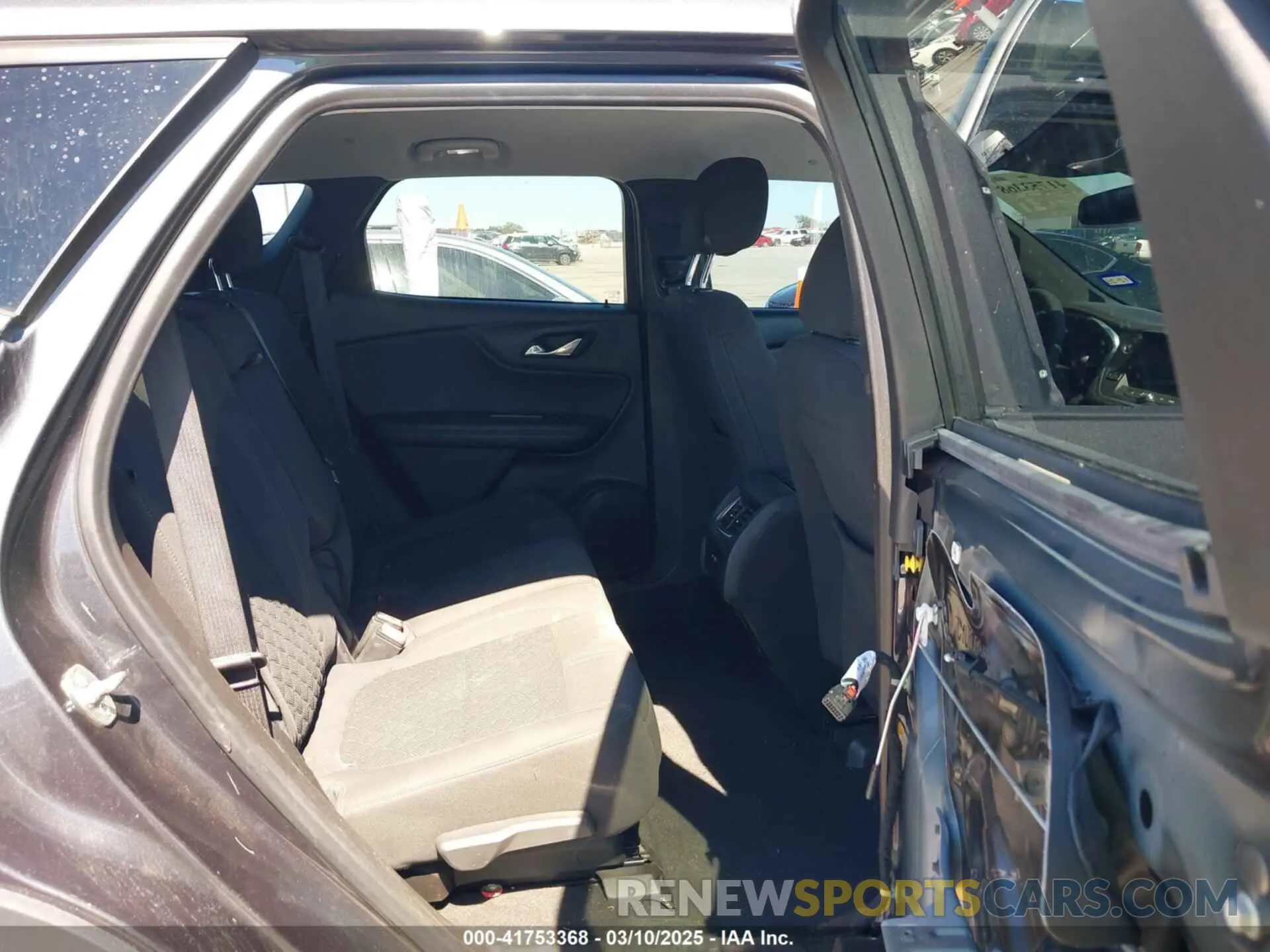 8 Photograph of a damaged car 3GNKBBRA6MS574862 CHEVROLET BLAZER 2021