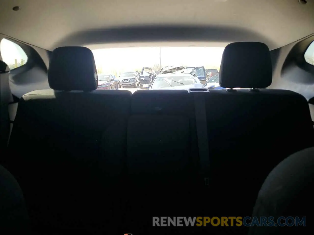 10 Photograph of a damaged car 3GNKBBRA7MS534872 CHEVROLET BLAZER 2021