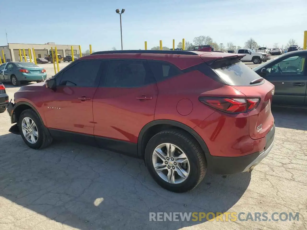 2 Photograph of a damaged car 3GNKBBRA7MS534872 CHEVROLET BLAZER 2021