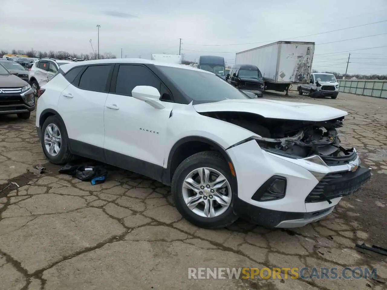 4 Photograph of a damaged car 3GNKBBRA9MS512470 CHEVROLET BLAZER 2021