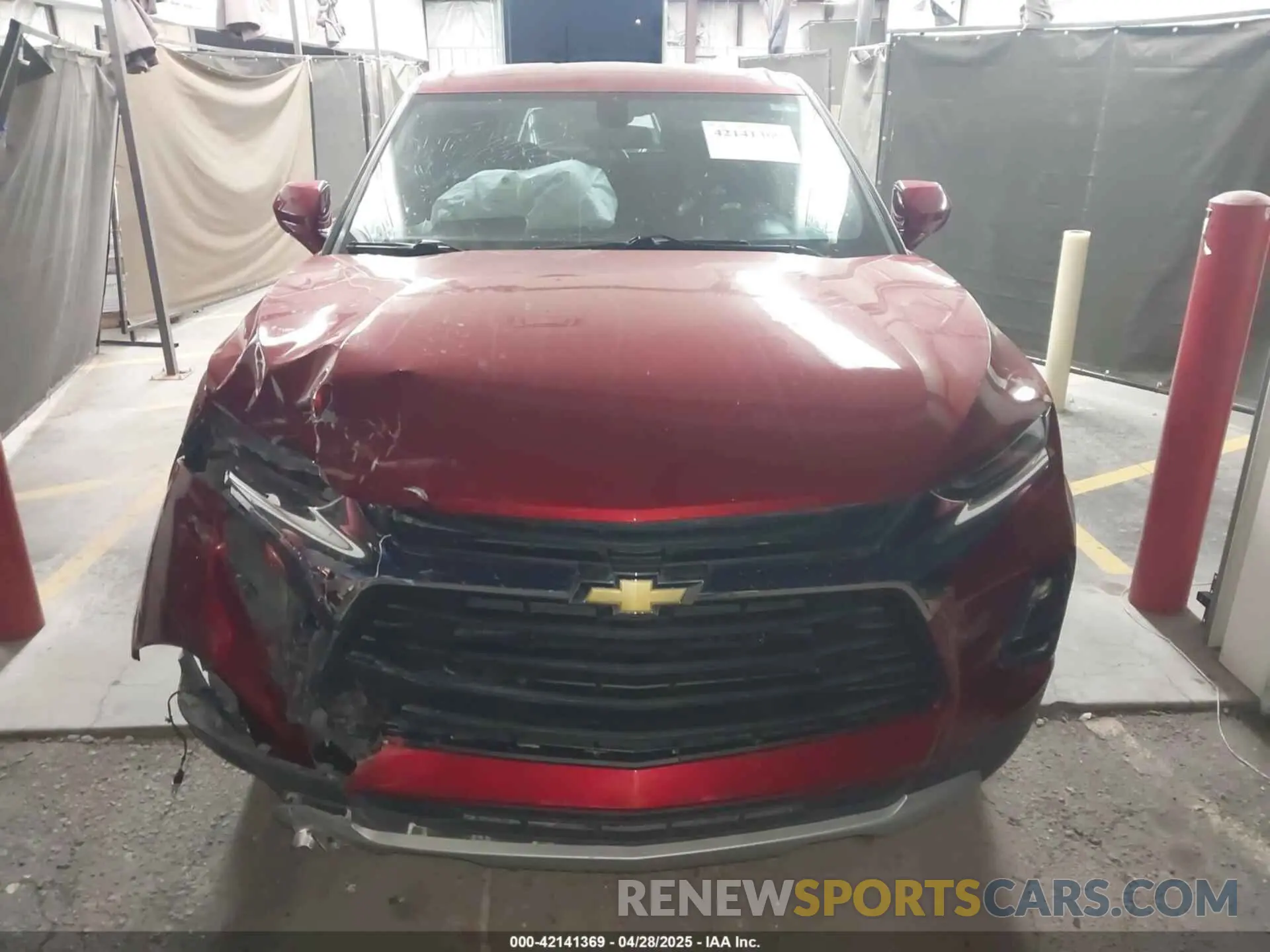 11 Фотография поврежденного автомобиля 3GNKBBRAXMS573326 CHEVROLET BLAZER 2021