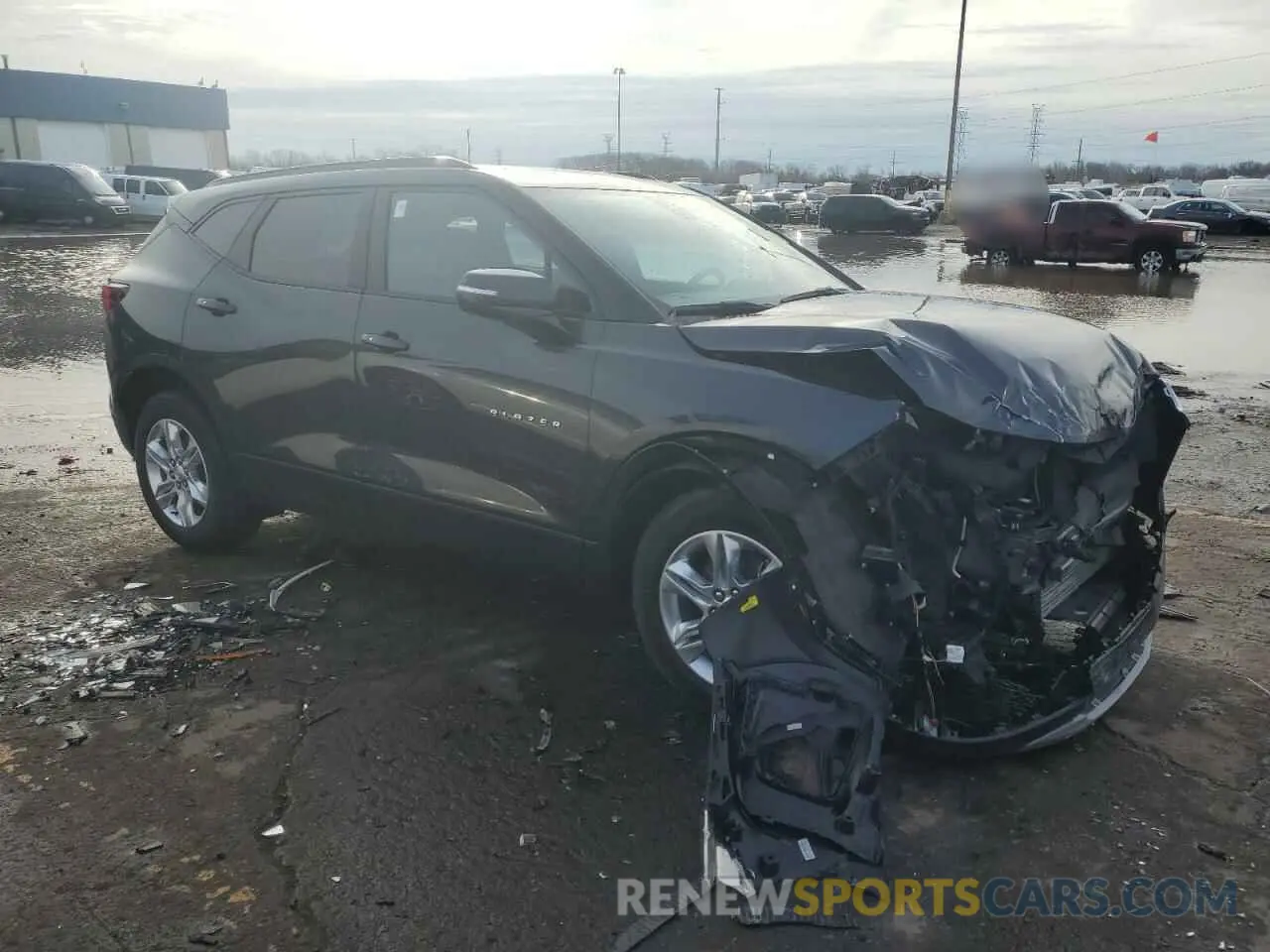 4 Photograph of a damaged car 3GNKBCR40MS545826 CHEVROLET BLAZER 2021