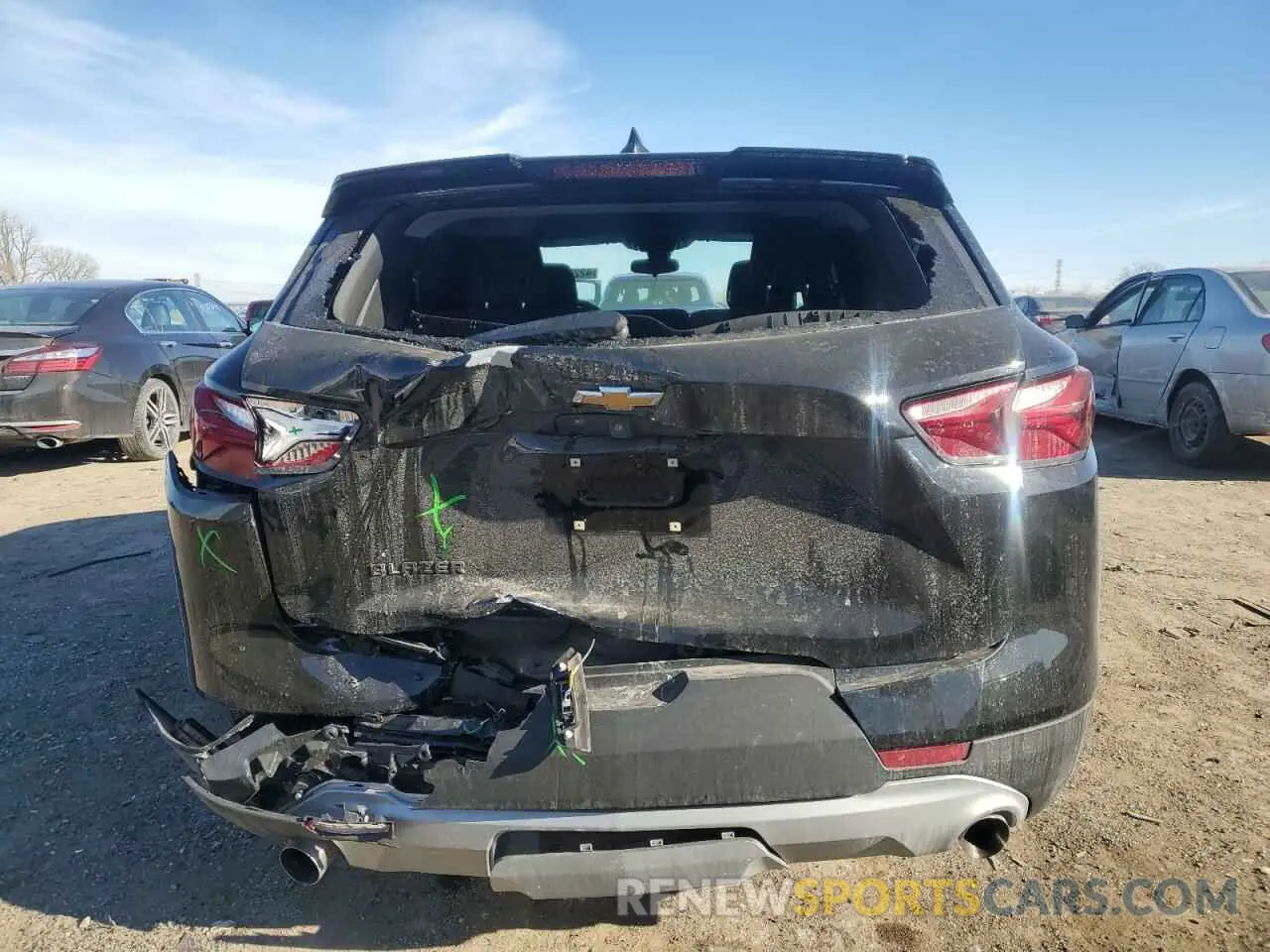 6 Photograph of a damaged car 3GNKBCRS1MS565257 CHEVROLET BLAZER 2021