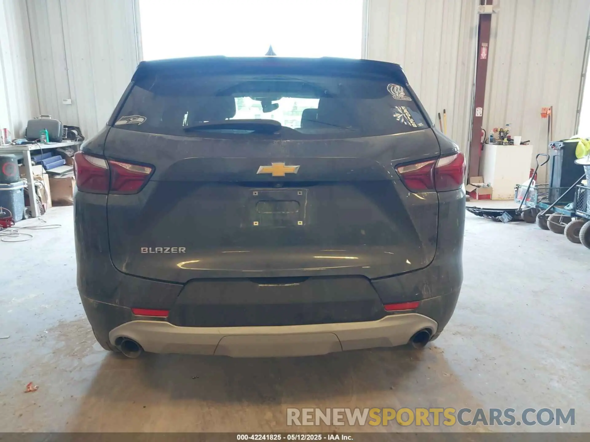 16 Photograph of a damaged car 3GNKBCRS1MS580406 CHEVROLET BLAZER 2021