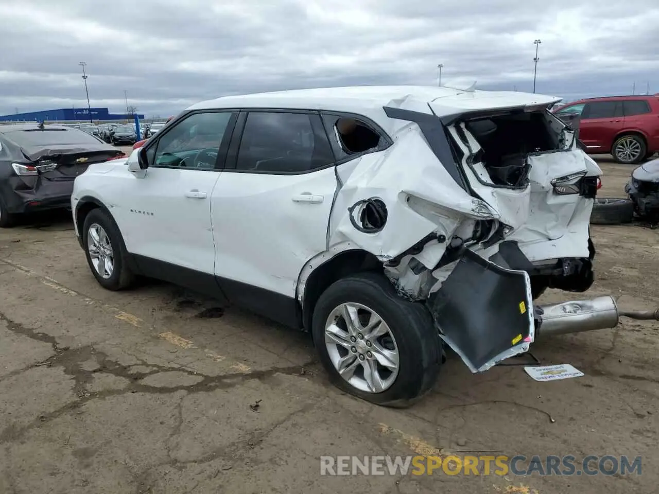 2 Photograph of a damaged car 3GNKBCRS2MS566093 CHEVROLET BLAZER 2021