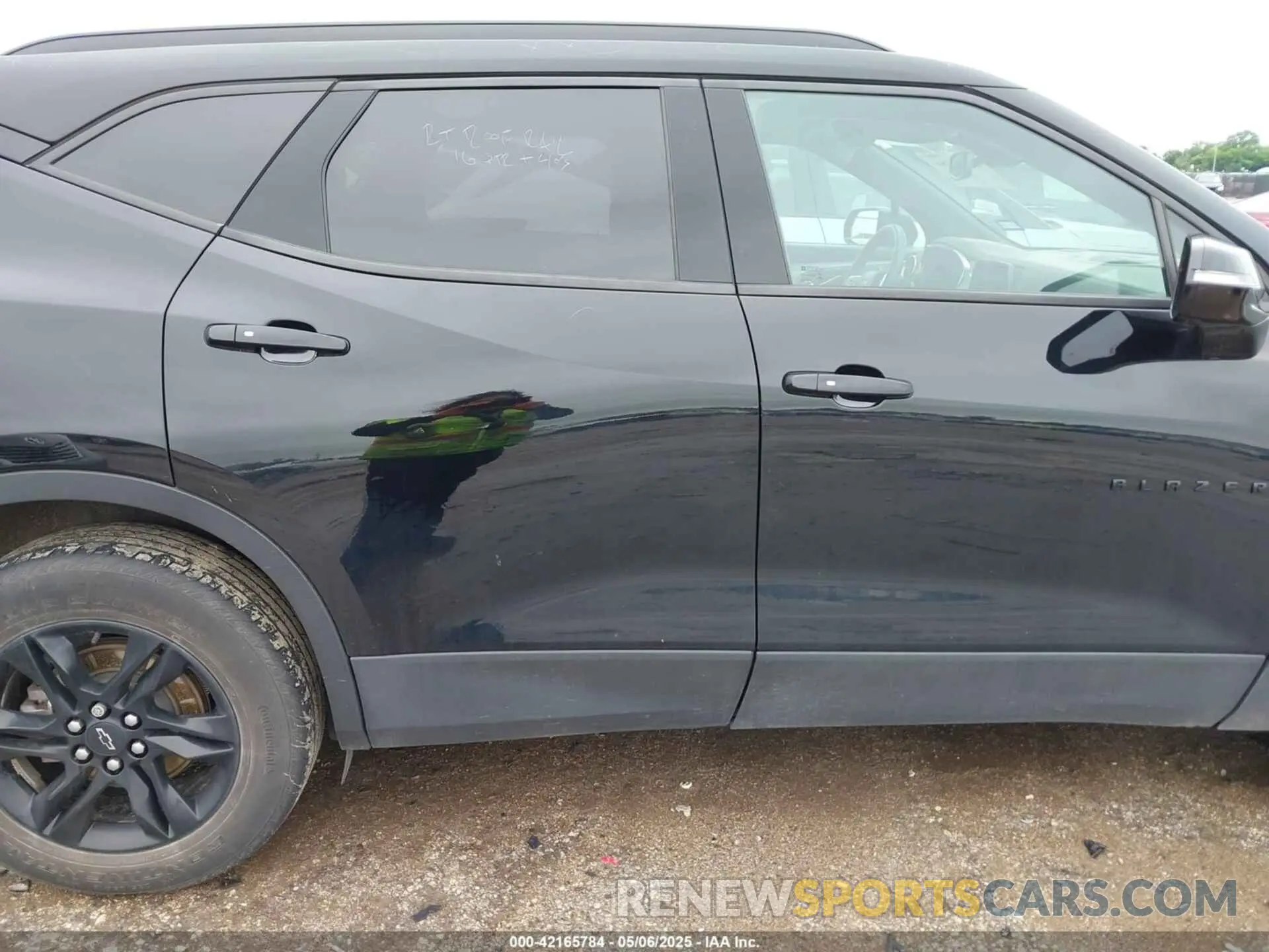 13 Фотография поврежденного автомобиля 3GNKBCRS3MS507019 CHEVROLET BLAZER 2021