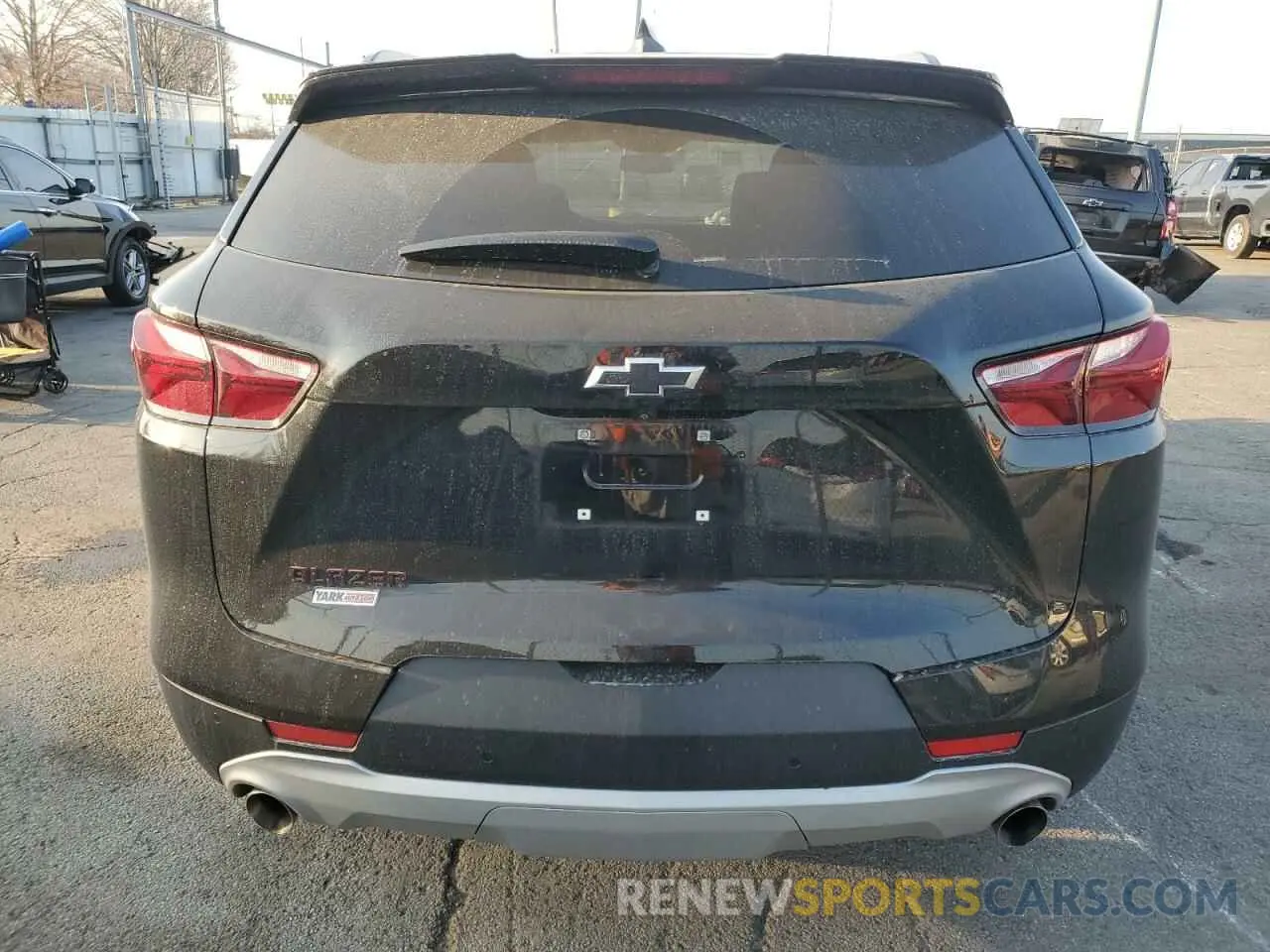 6 Photograph of a damaged car 3GNKBCRS3MS570928 CHEVROLET BLAZER 2021