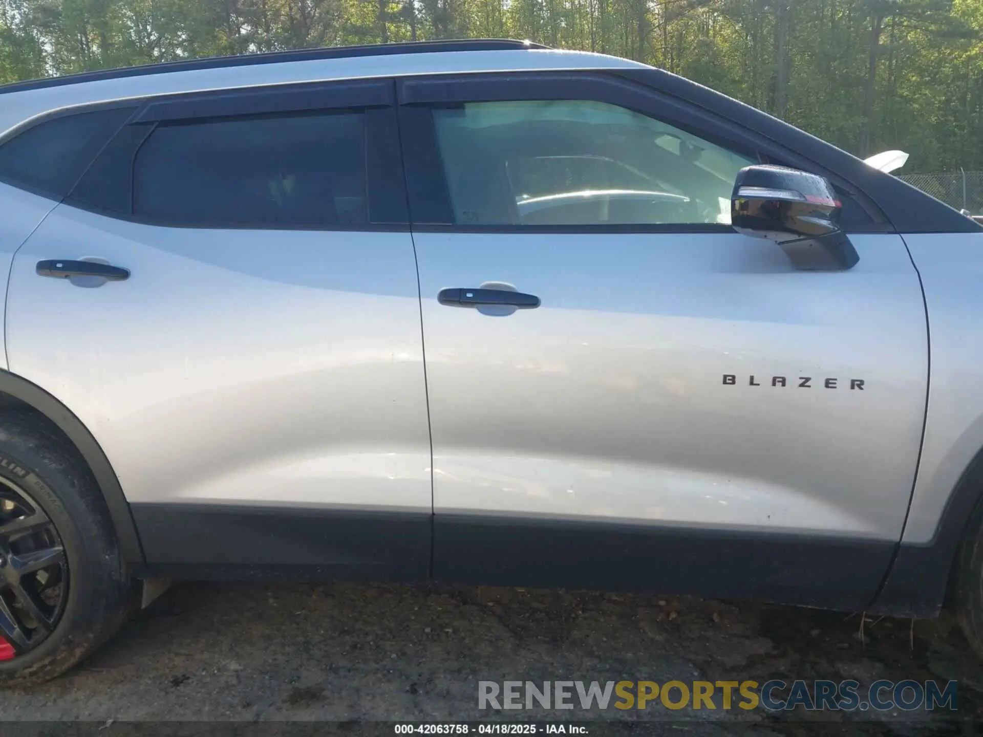 13 Photograph of a damaged car 3GNKBCRS3MS583534 CHEVROLET BLAZER 2021