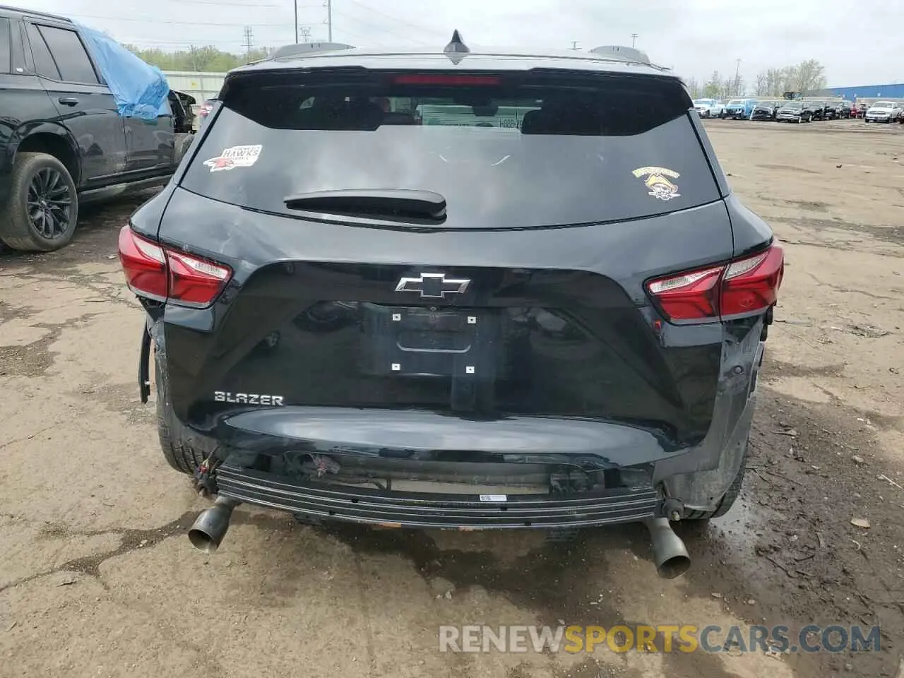 6 Photograph of a damaged car 3GNKBCRS4MS513704 CHEVROLET BLAZER 2021