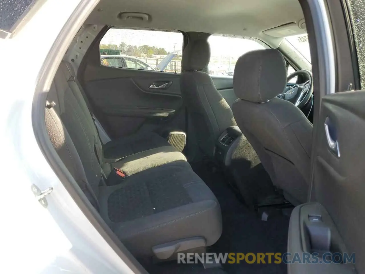 11 Фотография поврежденного автомобиля 3GNKBCRS4MS539767 CHEVROLET BLAZER 2021