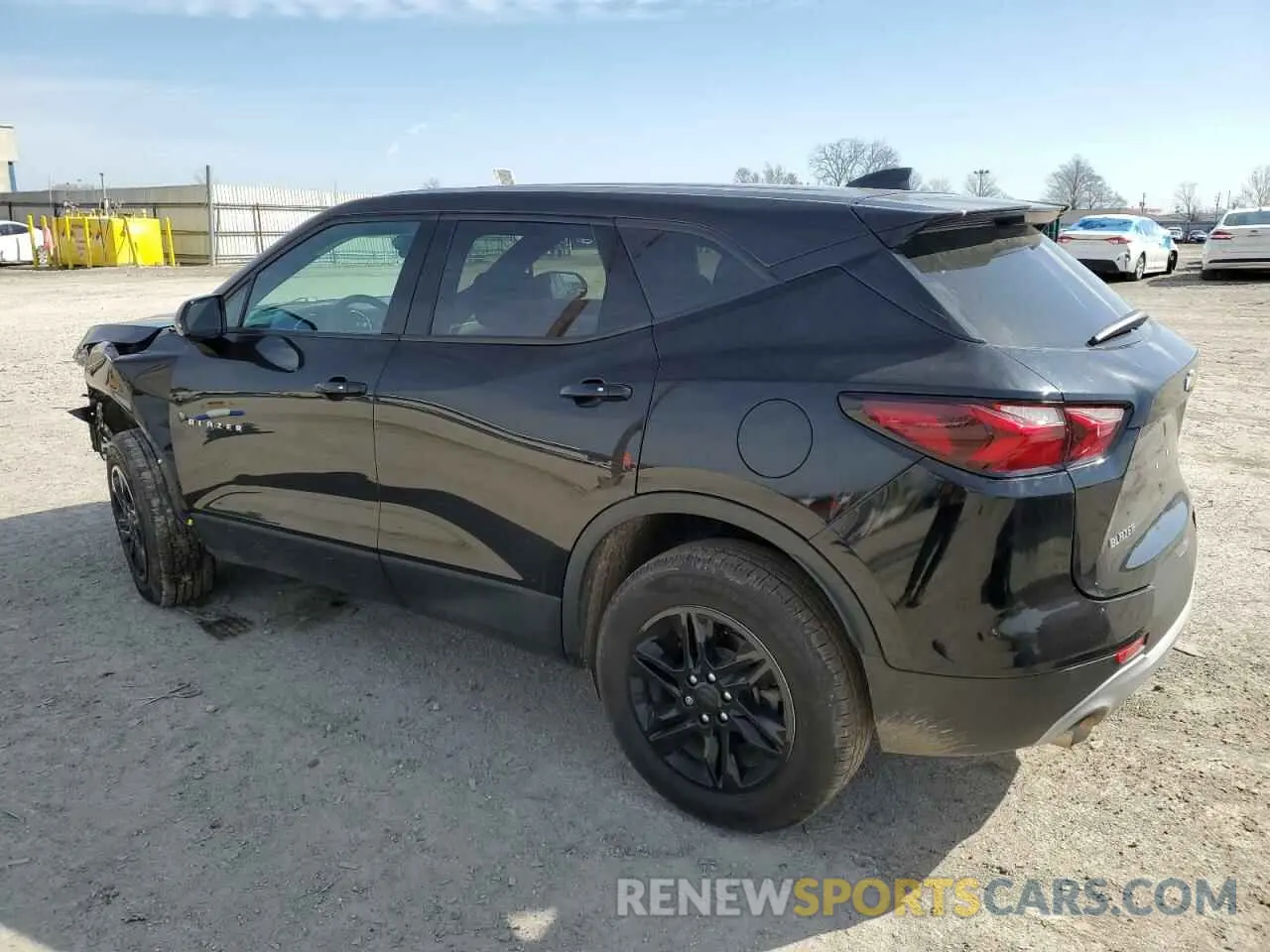 2 Photograph of a damaged car 3GNKBCRS4MS571280 CHEVROLET BLAZER 2021