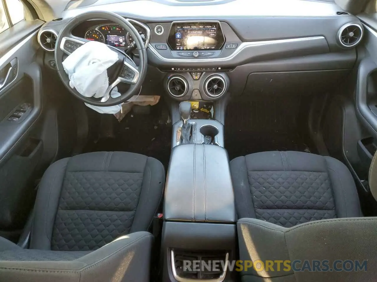 8 Фотография поврежденного автомобиля 3GNKBCRS4MS575975 CHEVROLET BLAZER 2021