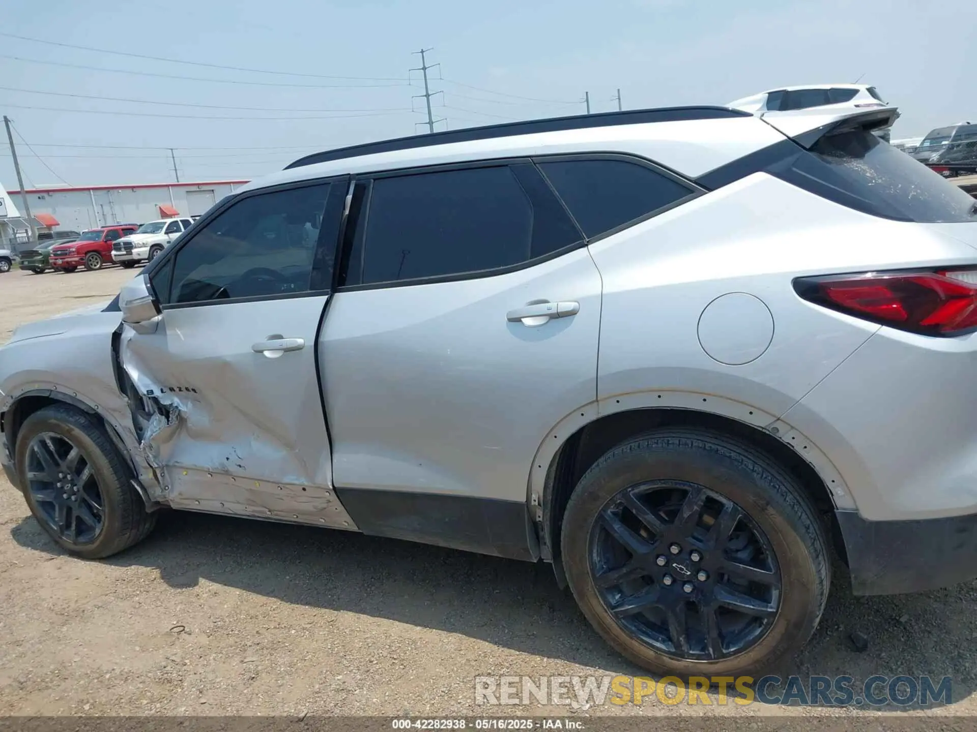 14 Фотография поврежденного автомобиля 3GNKBCRS5MS563186 CHEVROLET BLAZER 2021