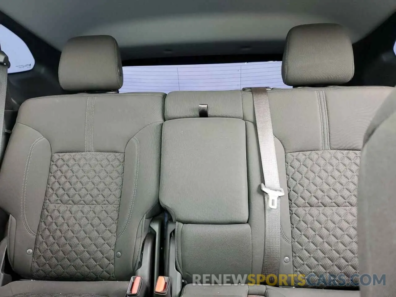 10 Фотография поврежденного автомобиля 3GNKBCRS6MS570213 CHEVROLET BLAZER 2021