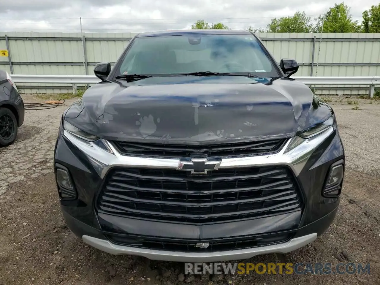 5 Фотография поврежденного автомобиля 3GNKBCRS7MS567112 CHEVROLET BLAZER 2021
