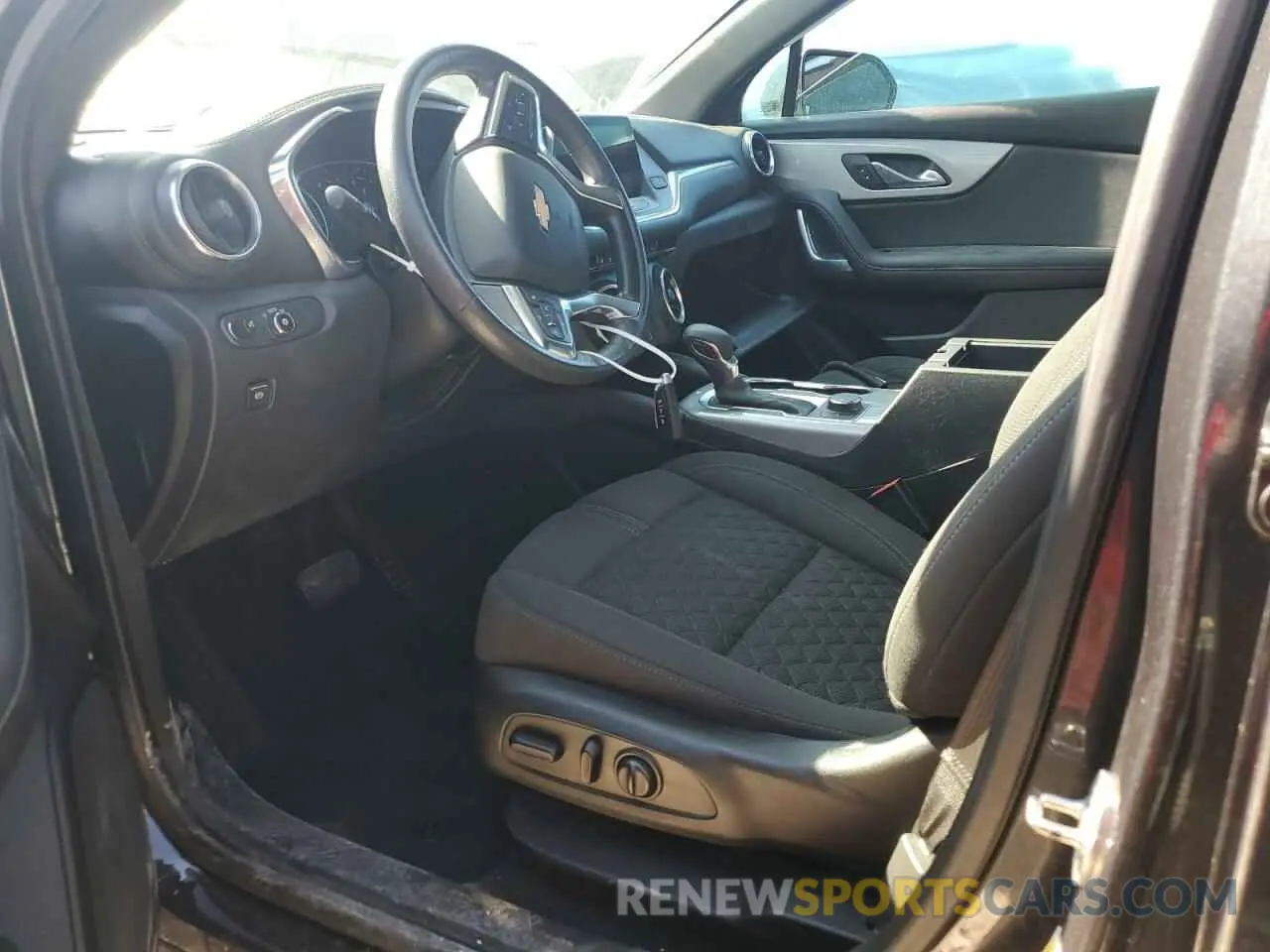 7 Фотография поврежденного автомобиля 3GNKBCRS7MS575646 CHEVROLET BLAZER 2021